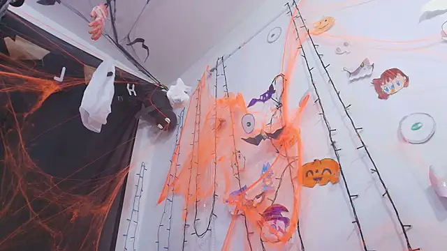 Snapshot of timkerbell_ chatting on 21, 10, 2025 timkerbell online show from 21, 10, 2025