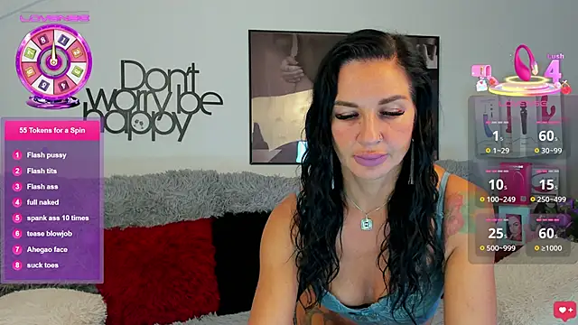 Snapshot of Tara_Bloss chatting on 7, 11, 2025 Tara Bloss online show from 7, 11, 2025