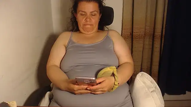 Snapshot of agathamiller01 chatting on 28, 6, 2026 agathamiller01 online show from 28, 6, 2026