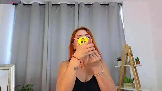 Snapshot of bella__adams chatting on 6, 2, 2025 bella adams online show from 6, 2, 2025