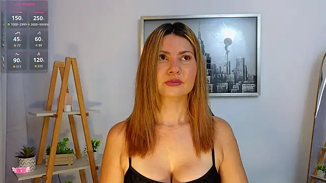 Snapshot of bella__adams chatting on 8, 10, 2025 bella adams online show from 8, 10, 2025