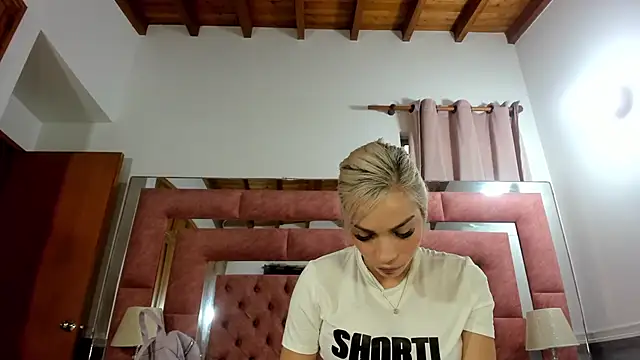 briana wonder69xxx online show from 13, 1, 2026