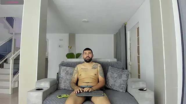 Snapshot of DulceRomance chatting on 21, 2, 2026 DulceRomance online show from 21, 2, 2026