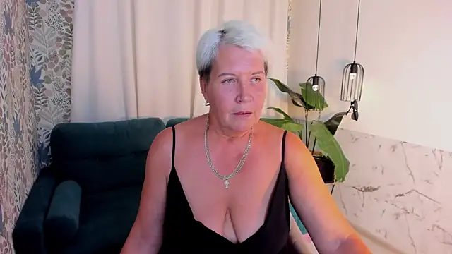 Snapshot of KathySunn chatting on 30, 7, 2026 KathySunn online show from 30, 7, 2026