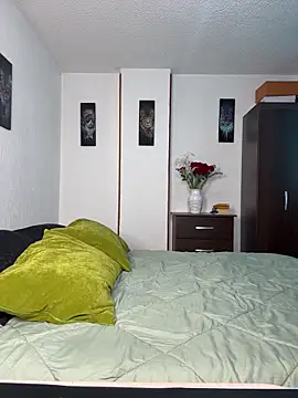 Angela isabella online show from 25, 3, 2026