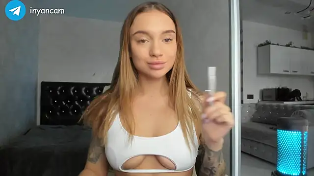 Snapshot of _in_yan chatting on 14, 1, 2025  in yan online show from 14, 1, 2025