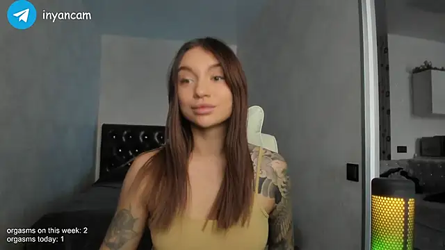 Snapshot of _in_yan chatting on 18, 1, 2025  in yan online show from 18, 1, 2025