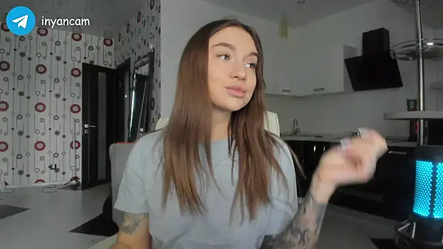 Snapshot of _in_yan chatting on 5, 2, 2025  in yan online show from 5, 2, 2025