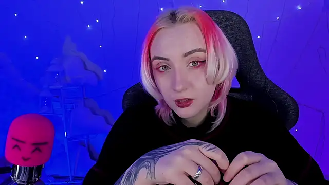 AsheLucker online show from 15, 2, 2025