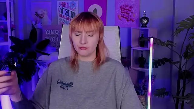 AsheLucker online show from 16, 9, 2025