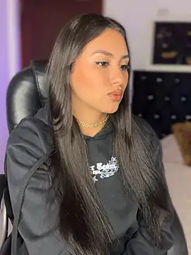 Ambar pe  online show from 26, 1, 2025