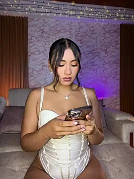 Ambar pe  online show from 23, 6, 2026