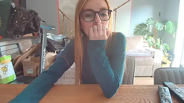 short sweetpea online show from 4, 10, 2025