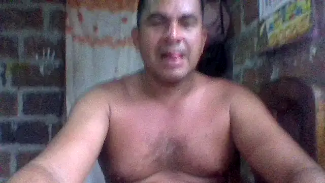 Snapshot of axomen chatting on 10, 1, 2026 axomen online show from 10, 1, 2026