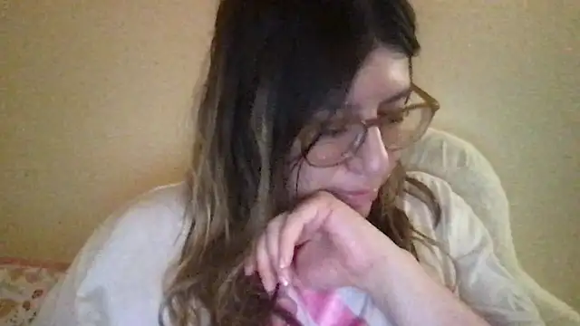 Snapshot of HYPHYtype chatting on 9, 2, 2025 HYPHYtype online show from 9, 2, 2025