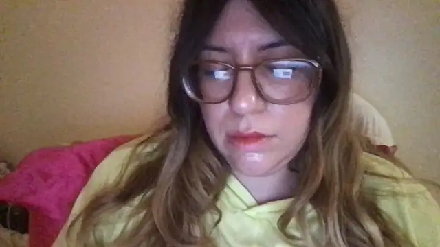 Snapshot of HYPHYtype chatting on 11, 2, 2025 HYPHYtype online show from 11, 2, 2025