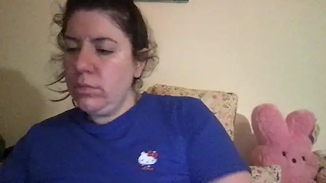 Snapshot of HYPHYtype chatting on 15, 10, 2025 HYPHYtype online show from 15, 10, 2025