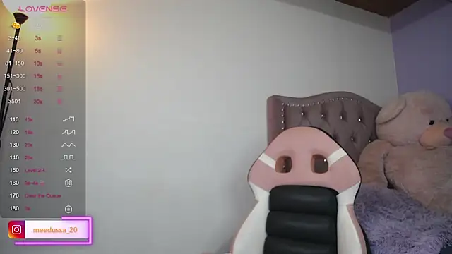 meedussa 20  online show from 21, 1, 2025