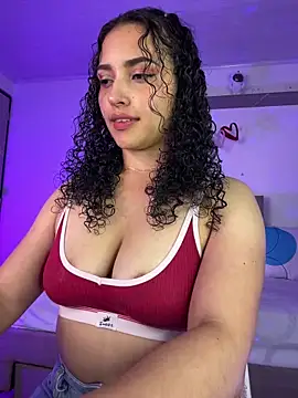 Snapshot of Lucy_Marin chatting on 19, 3, 2025 Lucy Marin online show from 19, 3, 2025