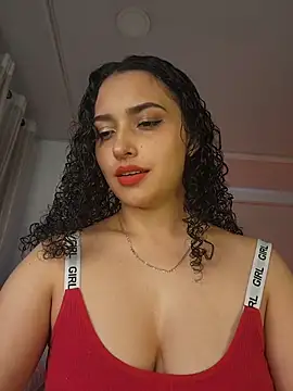 Snapshot of Lucy_Marin chatting on 17, 10, 2025 Lucy Marin online show from 17, 10, 2025
