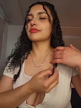 Snapshot of Lucy_Marin chatting on 22, 10, 2025 Lucy Marin online show from 22, 10, 2025