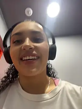 Snapshot of Lucy_Marin chatting on 21, 5, 2026 Lucy Marin online show from 21, 5, 2026