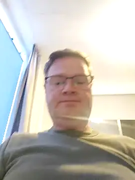 Snapshot of slavedh chatting on 16, 9, 2025 slavedh online show from 16, 9, 2025