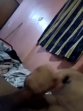 Snapshot of riggijaviersalas chatting on 28, 10, 2025 riggijaviersalas online show from 28, 10, 2025