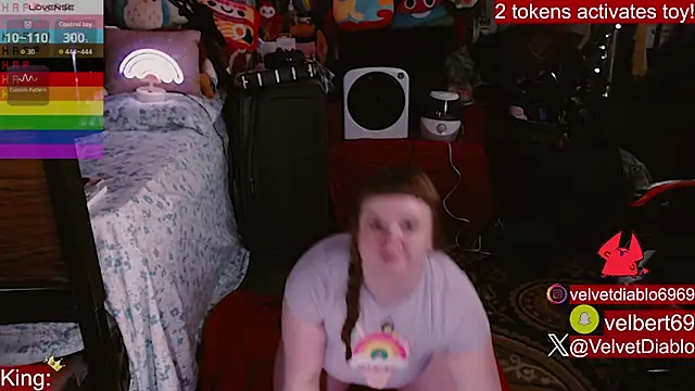 Snapshot of VelvetDiablo chatting on 10, 6, 2026 VelvetDiablo online show from 10, 6, 2026