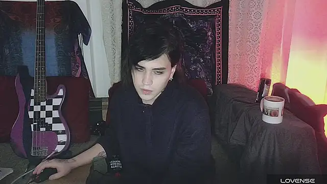 sademobeer online show from 5, 12, 2025