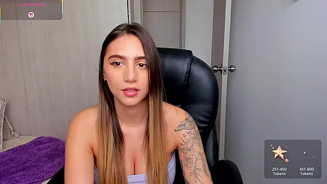 Snapshot of StacyConner chatting on 19, 11, 2025 StacyConner online show from 19, 11, 2025