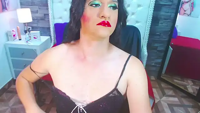 Snapshot of TRINY_TS chatting on 10, 1, 2025 TRINY TS online show from 10, 1, 2025