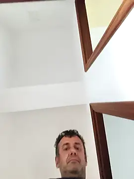 Snapshot of andros2712 chatting on 23, 9, 2025 andros2712 online show from 23, 9, 2025