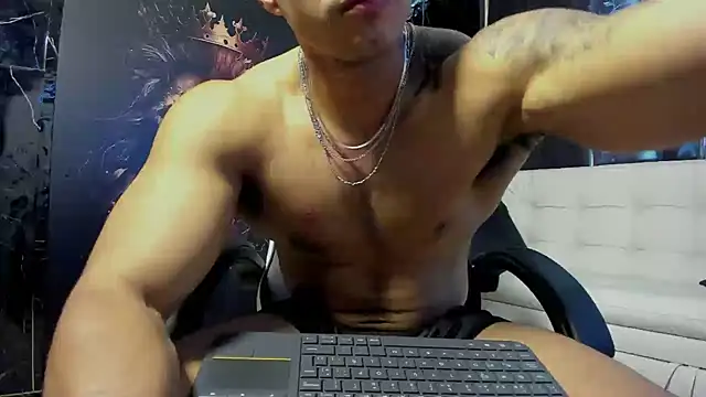 Snapshot of litoxx_cass chatting on 22, 10, 2025 litoxx cass online show from 22, 10, 2025