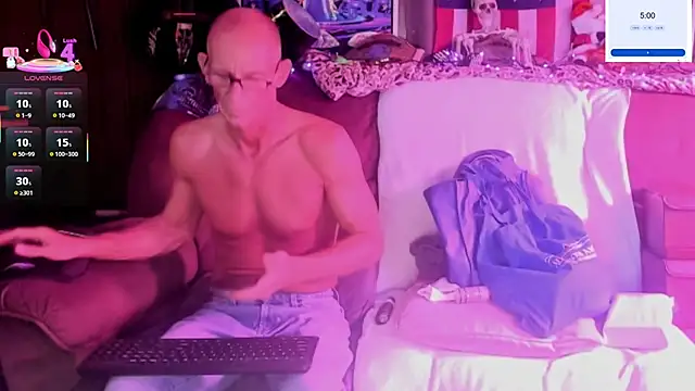 ShannNikkii420 online show from 6, 4, 2026