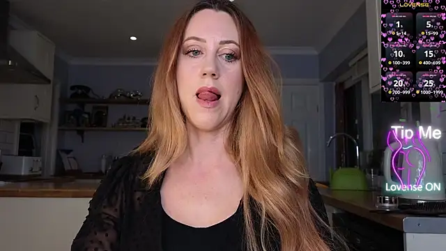 Snapshot of stripmequick chatting on 17, 3, 2026 stripmequick online show from 17, 3, 2026