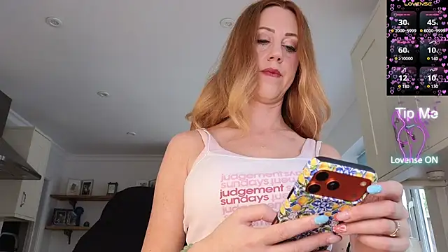 Snapshot of stripmequick chatting on 2, 7, 2026 stripmequick online show from 2, 7, 2026