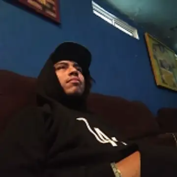 AlexAlejandro13 online show from 4, 2, 2026