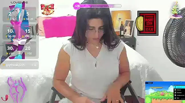 Snapshot of Khalifa_Gold chatting on 1, 2, 2025 Khalifa Gold online show from 1, 2, 2025