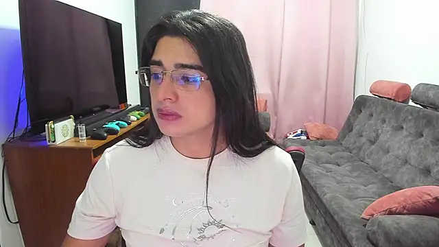 Snapshot of Khalifa_Gold chatting on 2, 3, 2025 Khalifa Gold online show from 2, 3, 2025