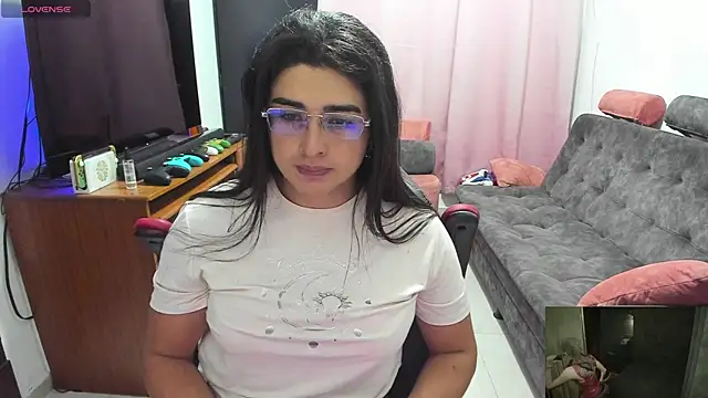 Snapshot of Khalifa_Gold chatting on 2, 3, 2025 Khalifa Gold online show from 2, 3, 2025