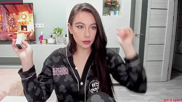 JuliaDiksonX online show from 19, 12, 2024