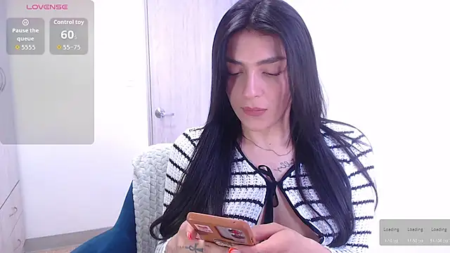 Snapshot of EricaVanderhill chatting on 24, 10, 2025 EricaVanderhill online show from 24, 10, 2025