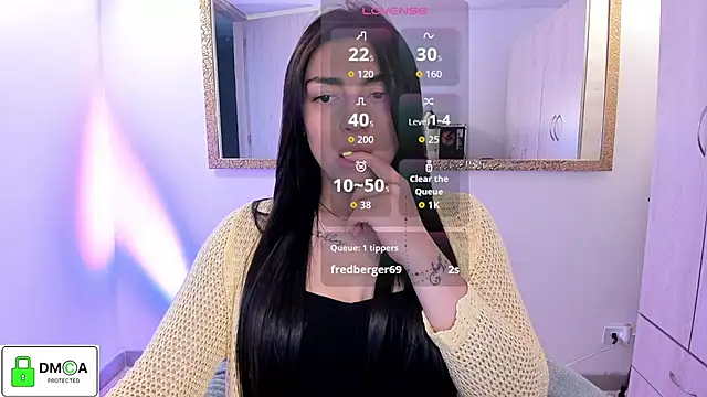 Snapshot of EricaVanderhill chatting on 23, 11, 2025 EricaVanderhill online show from 23, 11, 2025