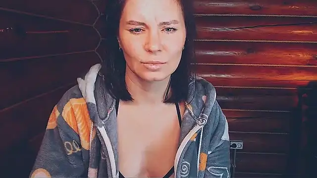 Snapshot of Platina_Fox chatting on 22, 12, 2025 Platina Fox online show from 22, 12, 2025