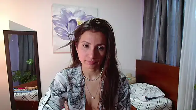 Snapshot of vanessabrown_ chatting on 1, 2, 2025 vanessabrown online show from 1, 2, 2025
