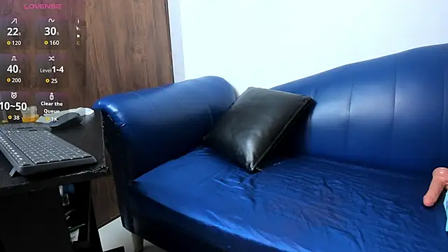 Snapshot of Mature_Skinny chatting on 19, 11, 2025 Mature Skinny online show from 19, 11, 2025