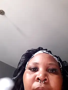 Snapshot of PearlSexxy69 chatting on 2, 3, 2025 PearlSexxy69 online show from 2, 3, 2025