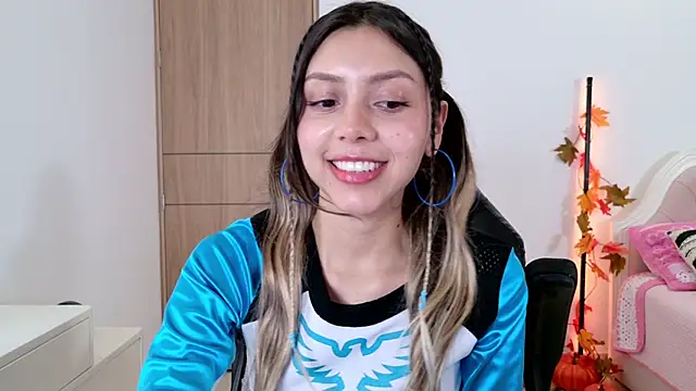 Sensualtease online show from 27, 9, 2025