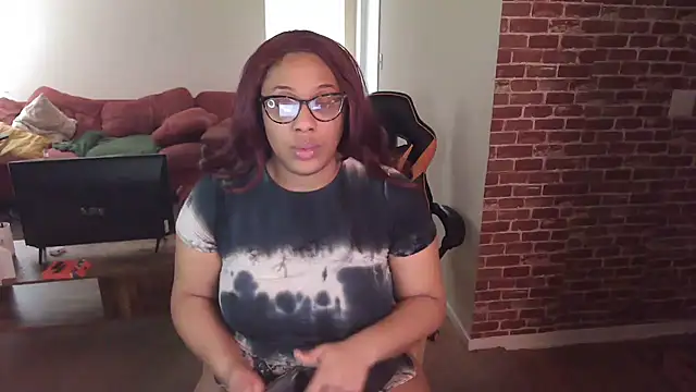 Snapshot of EntitledMistress chatting on 17, 12, 2024 EntitledMistress online show from 17, 12, 2024